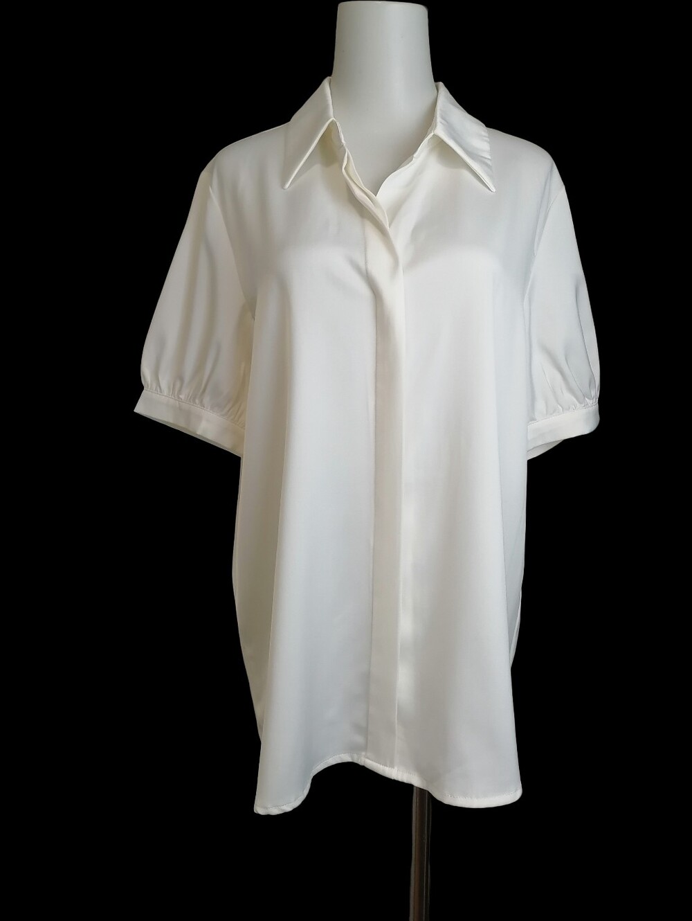 🐳🐳Classic White Short-Sleeve Collared Blouse